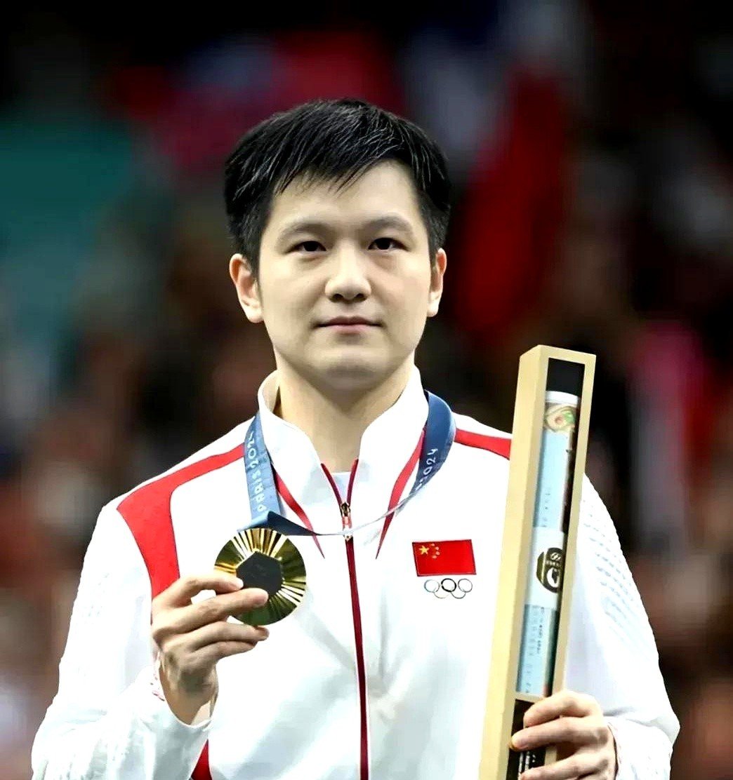 英格兰队轻取韩国队，王皓关键制胜